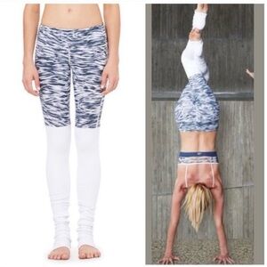 Alo Yoga Goddess Leggings Navy Wave Color Block Ribbed Ruched Legs Size Small